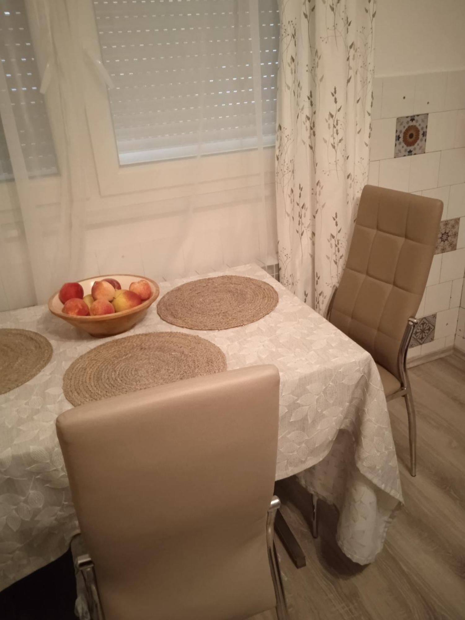 Studio Luna Appartement Karlovac Exterior photo
